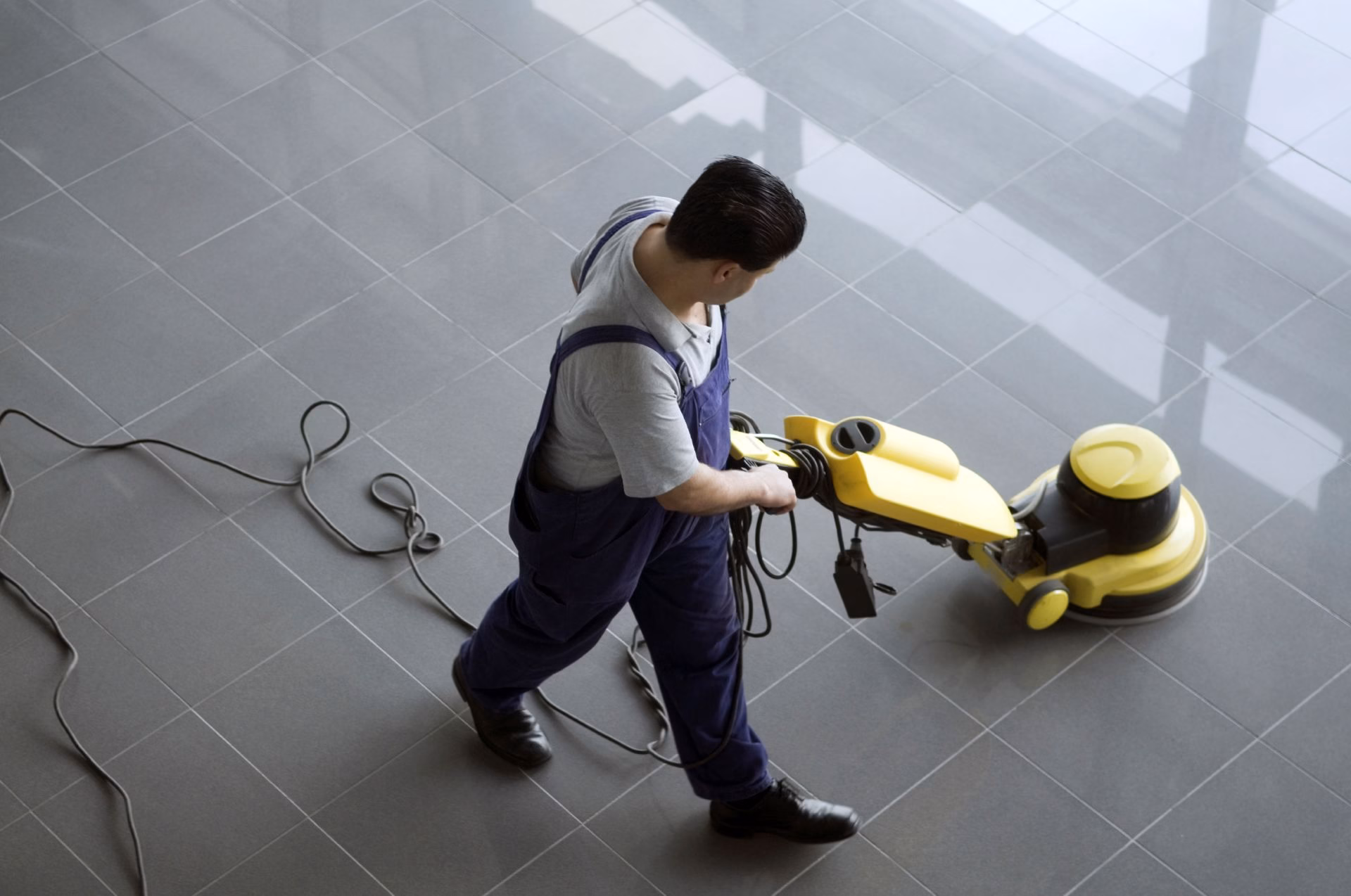 Professional Cleaning Services Tailored to Your Business in Tuscaloosa